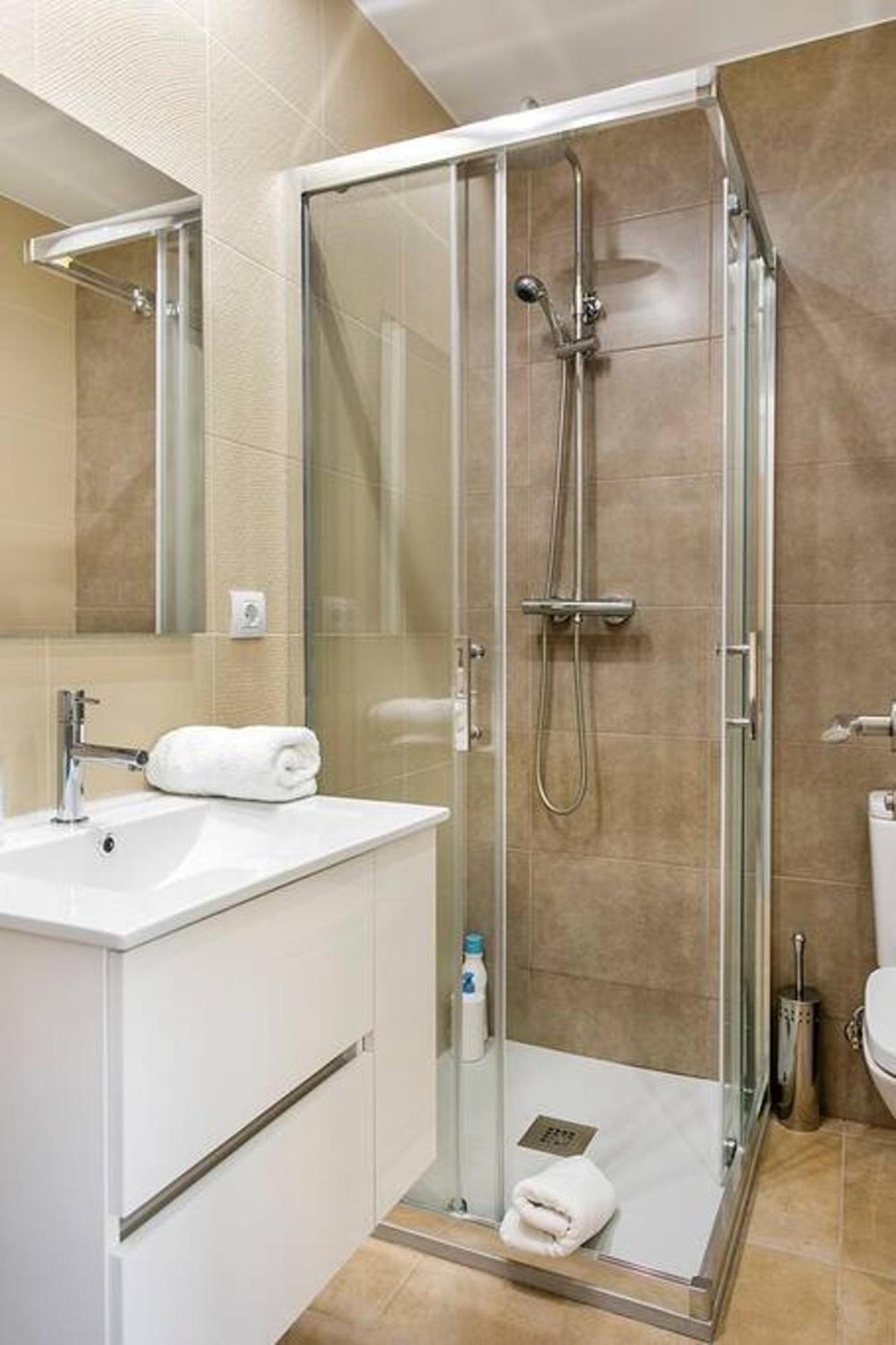 Cozy&New With Terrace Leilighet L'Hospitalet de Llobregat Eksteriør bilde