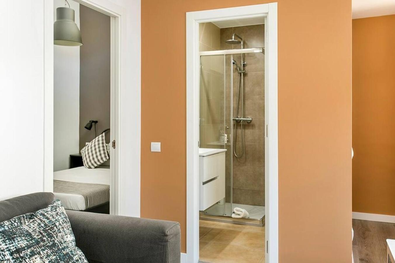 Cozy&New With Terrace Leilighet L'Hospitalet de Llobregat Eksteriør bilde