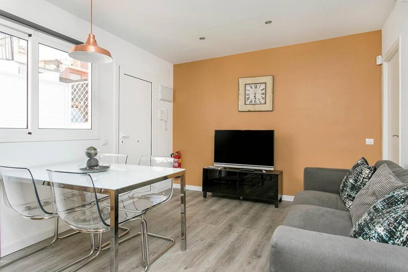 Cozy&New With Terrace Leilighet L'Hospitalet de Llobregat Eksteriør bilde